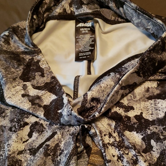 Workout capris - Picture 2 of 3